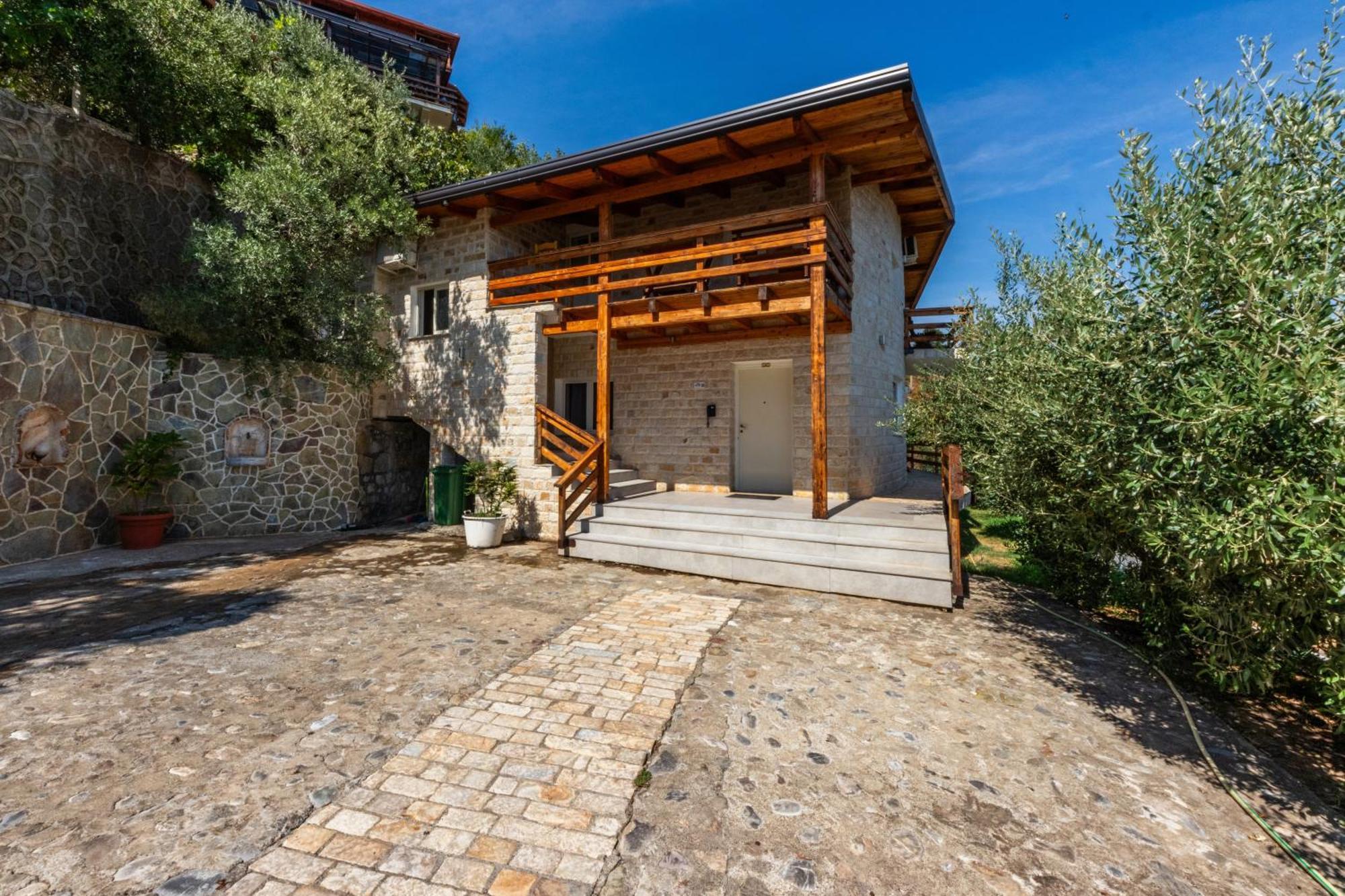 Hotel Grandpa'S House Bahçallëk Εξωτερικό φωτογραφία